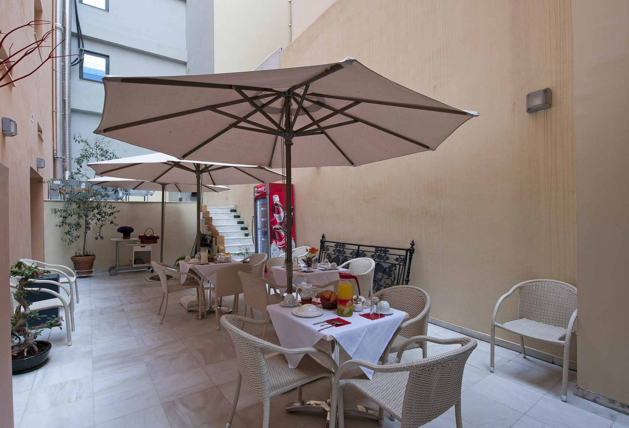Efplias Hotel Apartments Pireus Eksteriør bilde